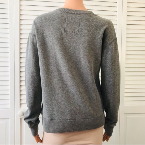 HOLLISTER Gray Scoop Neck Shirt Size Small - Picture 4 of 9